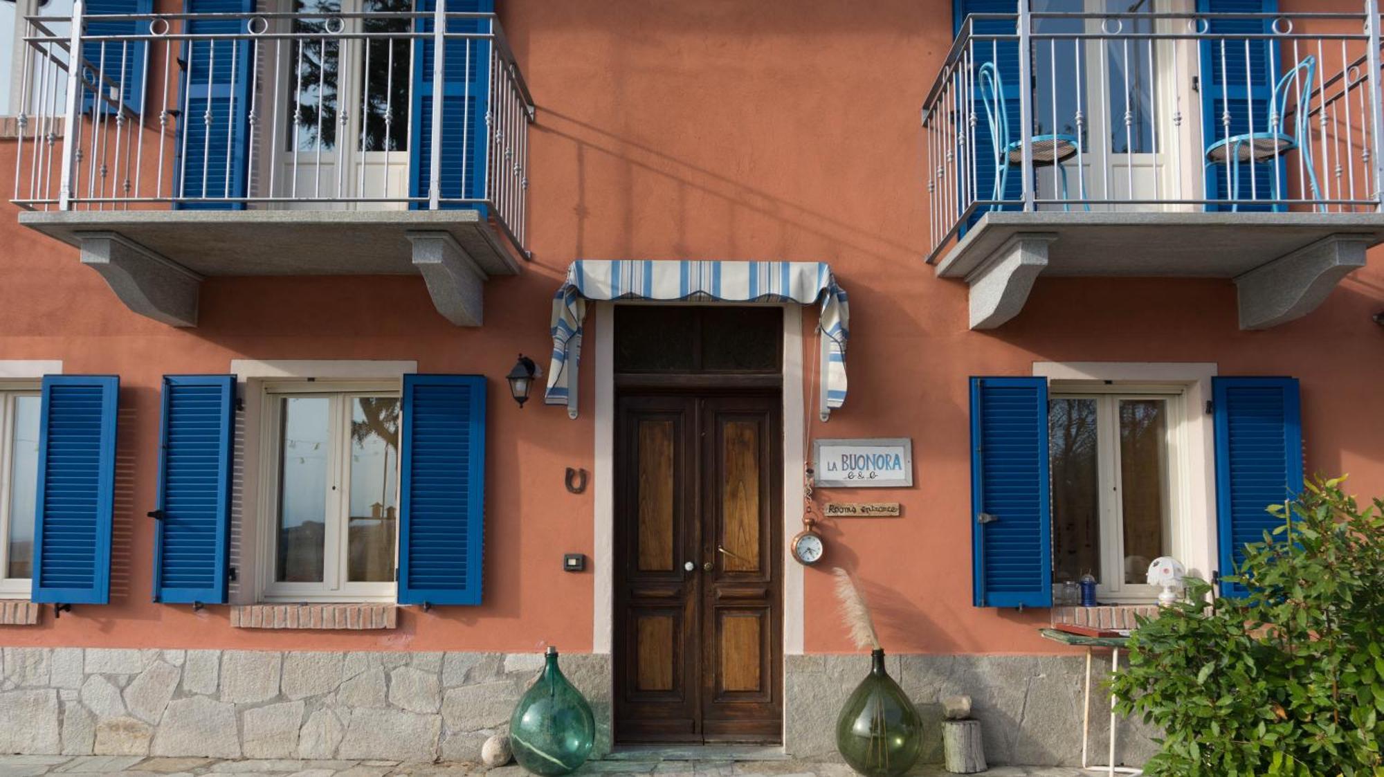 B&B La Buonora Sinio Buitenkant foto