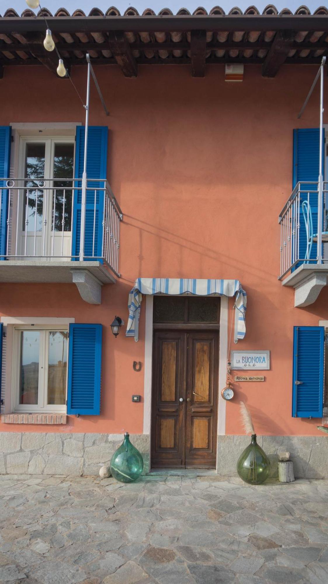 B&B La Buonora Sinio Buitenkant foto