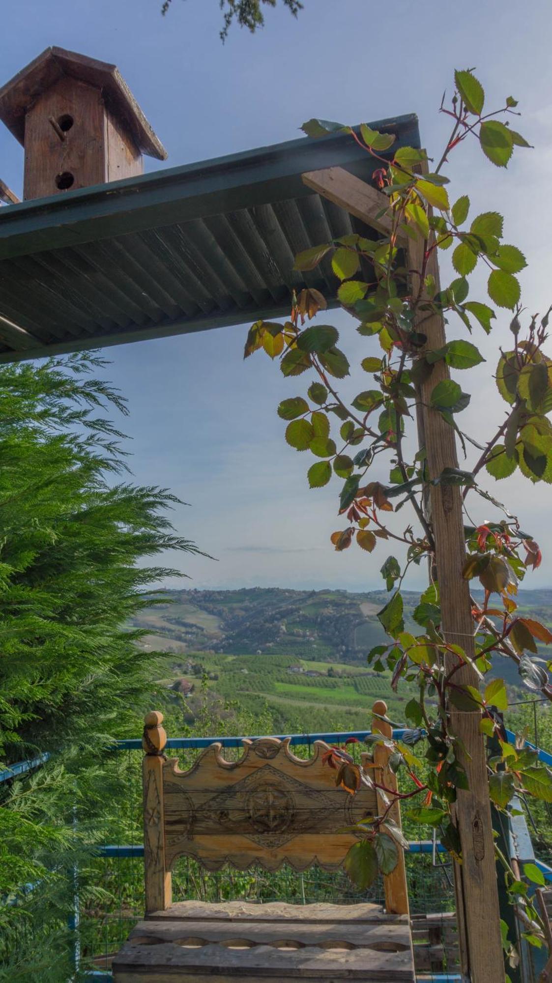 B&B La Buonora Sinio Buitenkant foto